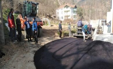 Още три улици в Мадан асфалтирани