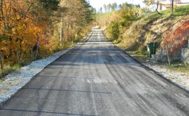 Нов асфалт и водопровод в мадански села