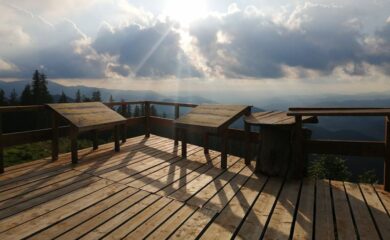 Наблюдателницата “Три планини“ в Пампорово е любимо място на туристите